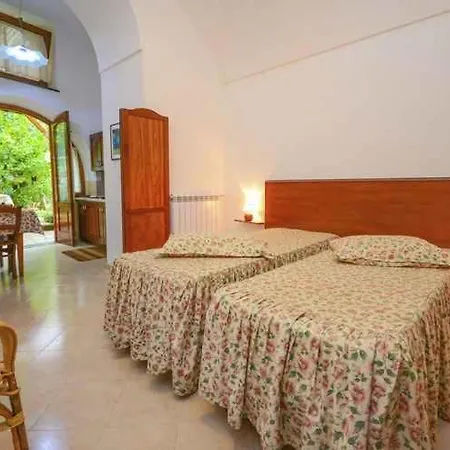 Apartamento 3 *